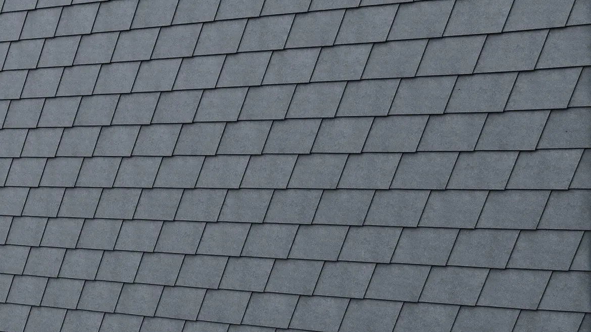 PREFA veggshingel i P.10 steingrå detaljvisning