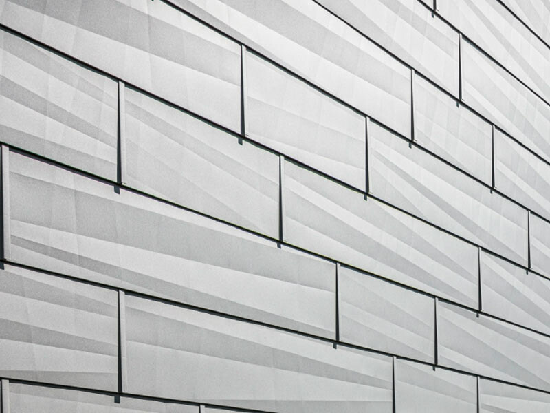 Fasadepanel FX.12 med karakteristiske kantingen, P.10 lys grå