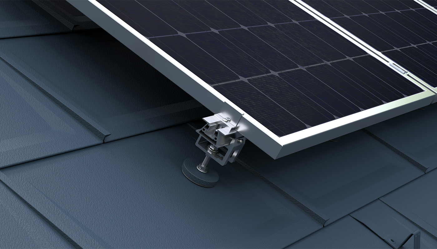 Se PREFA monteringssystem av solcellepanel for montering av solcelleanlegg på PREFA-tak.