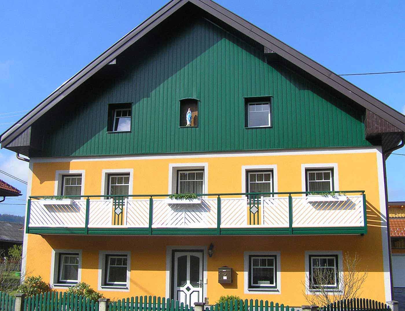 Referenzobjekte PREFA Fasadesystemer Siding 06 P.10 mosegrønn